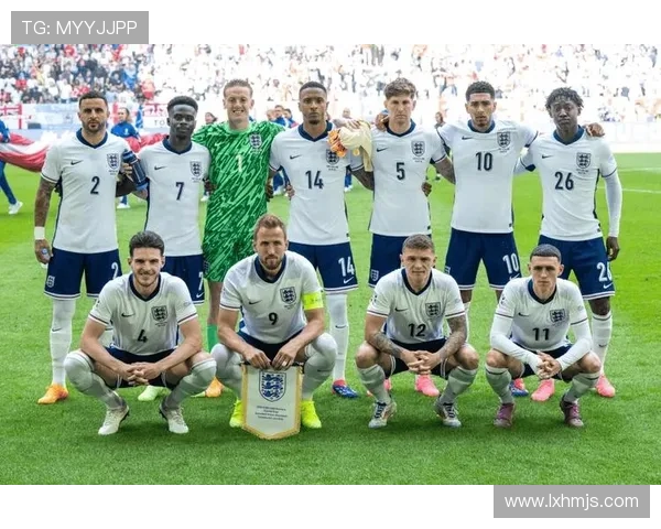 乌拉圭前锋险些绝杀英格兰 乌拉圭前锋险些绝杀英格兰